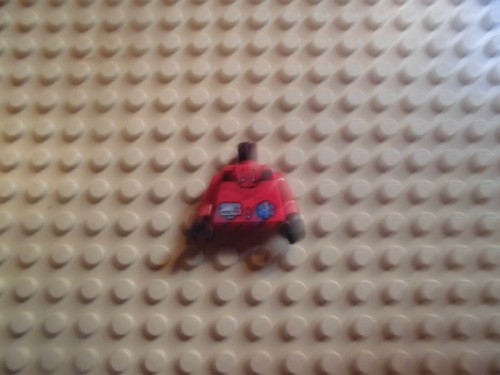 Lego figur torso 973px630 - torso,